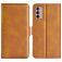 Mobigear Slim Magnet Motorola Moto G42 Pungetui med Seddelrum - Cognac