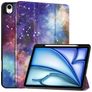Mobigear Tri-Fold iPad Air 13 polegadas (2026) Capa livro + Suporte para caneta stylus - Milky Way Nebula