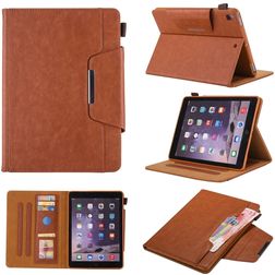 Mobigear Luxury iPad 8 (2020) Plånboksfodral + Pennhållare - Brun