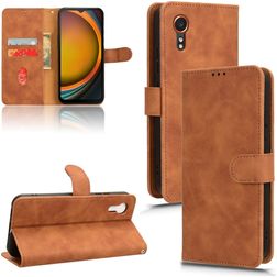 Mobigear Retro Samsung Galaxy Xcover 7 Funda tipo libro Cartera - Marrón
