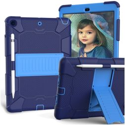 Mobigear ShieldStand iPad 8 (2020) Cover Hård plast / Silikone Bagsidecover + Stylus-holder + Stander - Mørkeblå