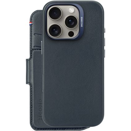 Decoded Detachable Wallet iPhone 16 Pro MagSafe Cover Ægte læder Aftageligt 2-i-1-pungetui med Seddelrum - Marineblå