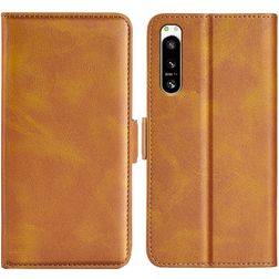Mobigear Slim Magnet Sony Xperia 5 IV Pungetui med Seddelrum - Cognac